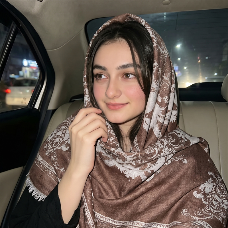 Shawl Wrap Winter - حجاب فاخر بنقشة باروكية للنساء، شال